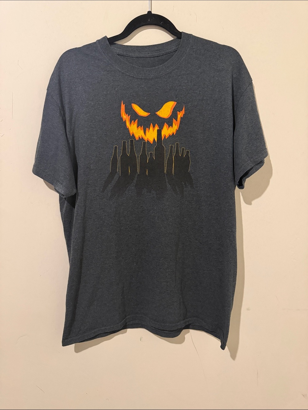 Dark Gray Graphic Tee with Orange Pumpkin Face Size Large